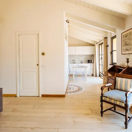 Dei Mille 31 B Апартаменты *